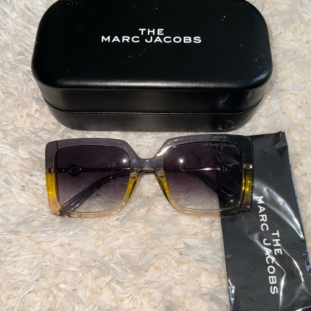 Marc Jacobs sunglasses